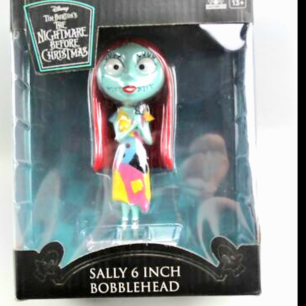 ☆The Nightmare Before Christmas Halloween Sally 6-inch Bobblehead